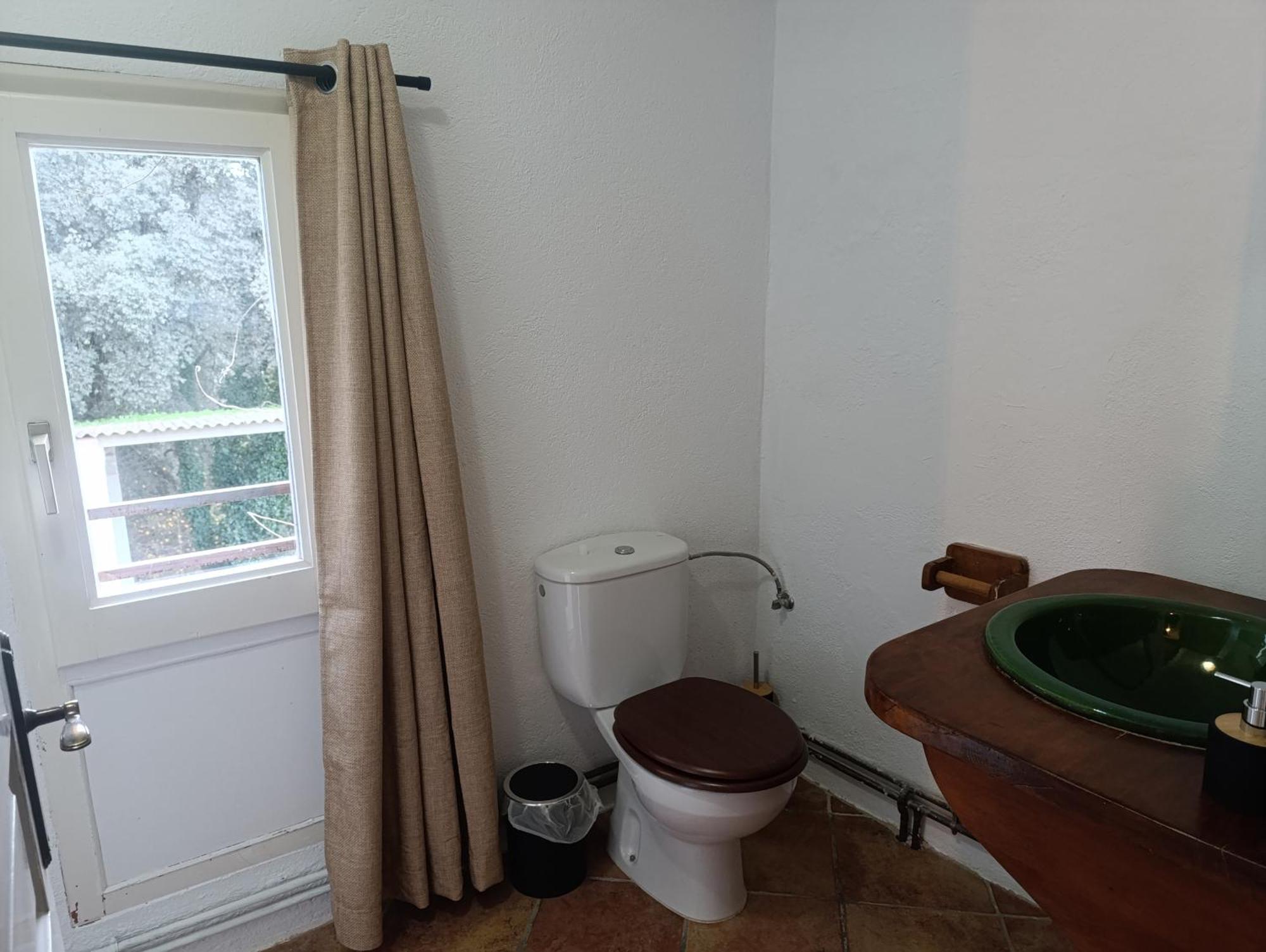 Mas Pitre Bed & Breakfast Besalu Exterior photo